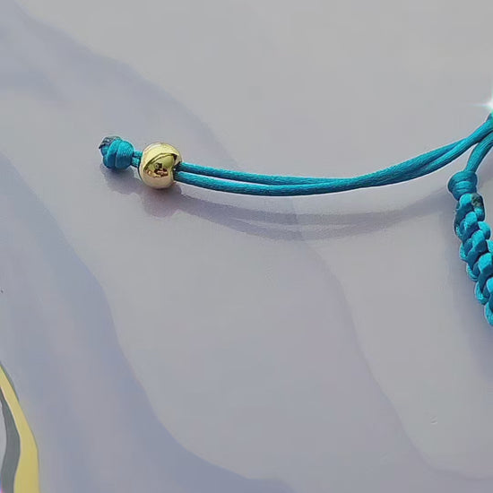 Bracelet under a natural daylight 