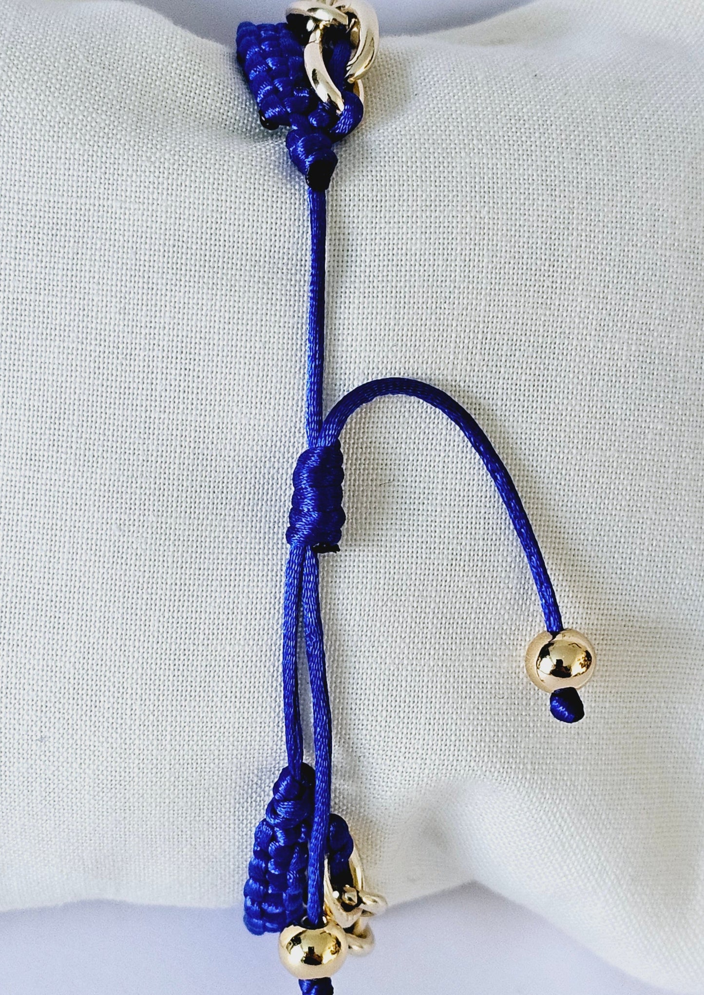 You're Royal Macrame Bracelet